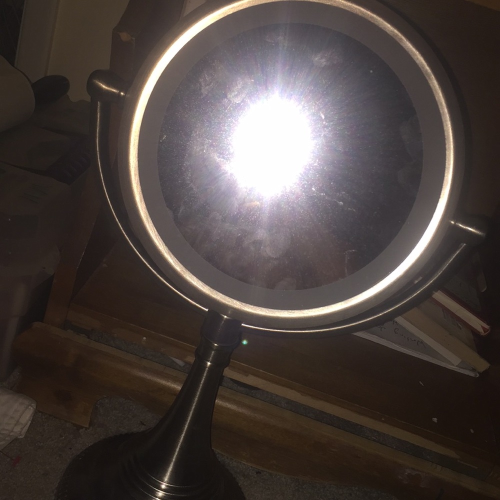 Beaty mirror